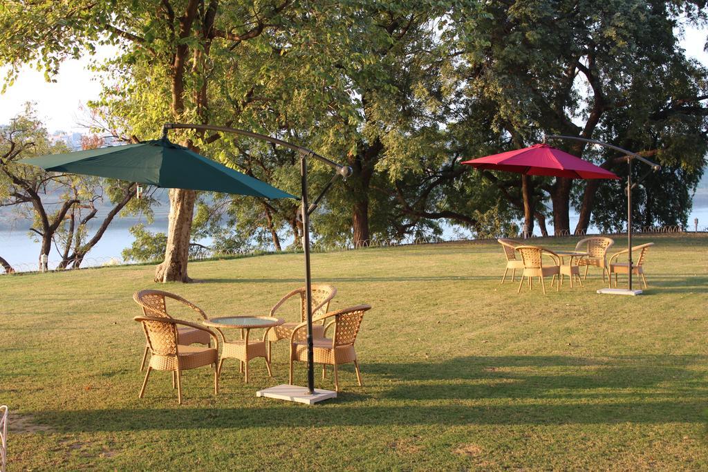 Brijraj Bhawan Palace Hotel 코타 외부 사진